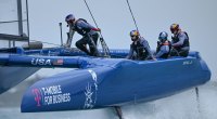 SailGP-Skipper Jimmy Spithill führt sein Team auf einem F50-Katamaran an