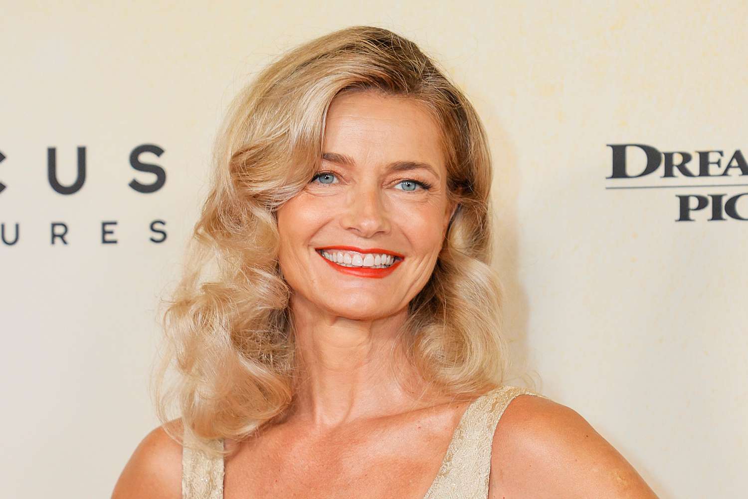 Sehen Sie sich Paulina Porizkovas Selfie „Unretouched, Unfiltered“ an